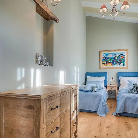 Elli Casa de Férias *